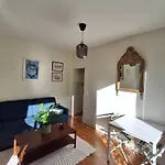 Eiffel Tower Family Apartment