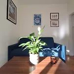 Eiffel Tower Family Apartment